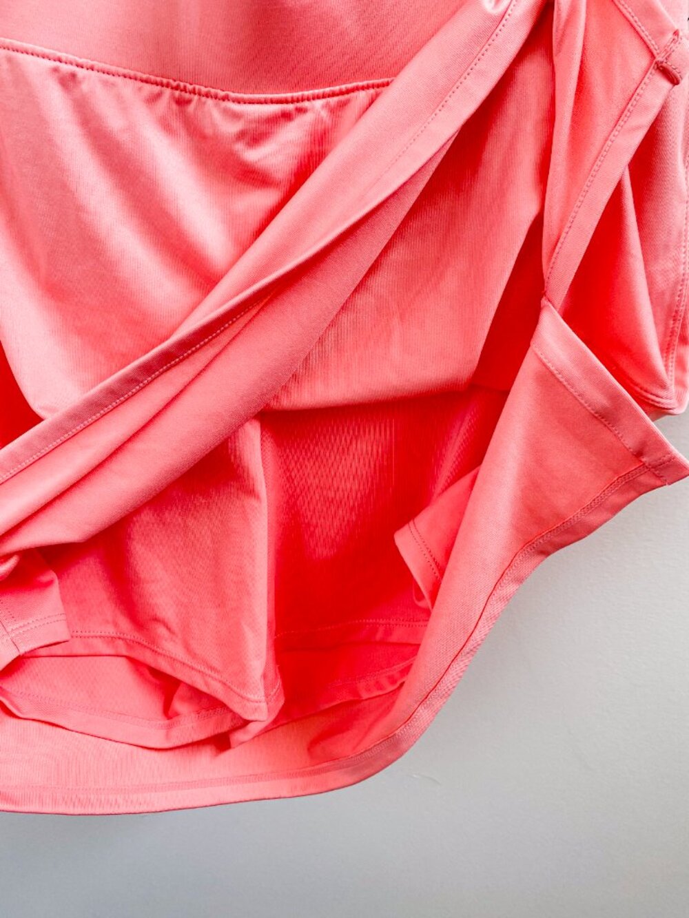 Crown & Ivy Peachy Pink Athletic Skort - Size Medium - Picture 4 of 4